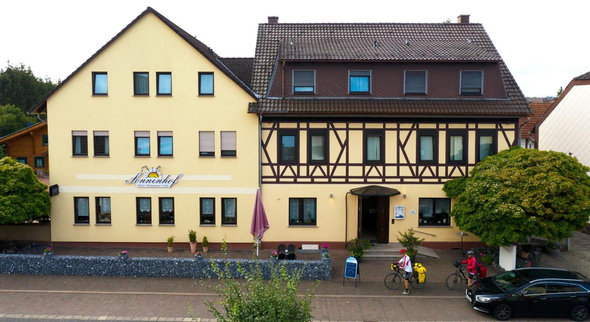 Hotel Sonnenhof Obersuhl ภายนอก รูปภาพ